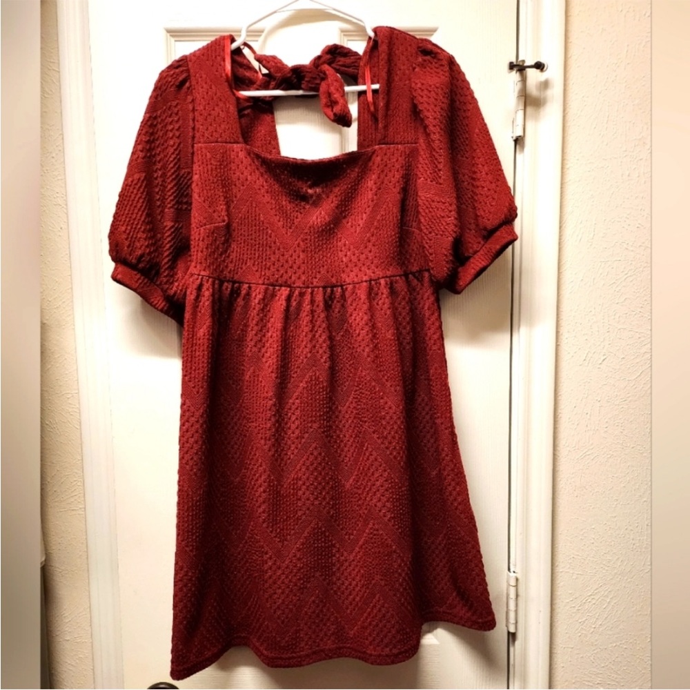 Very J boutique red dress. Short sleeve. Tie back. Square neck.